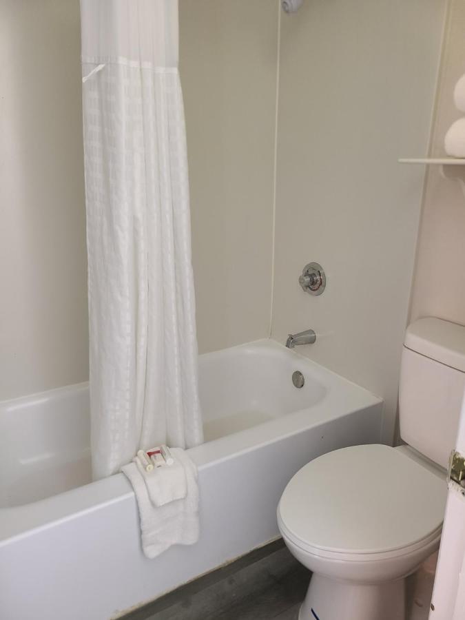 La Quinta By Wyndham Hotel