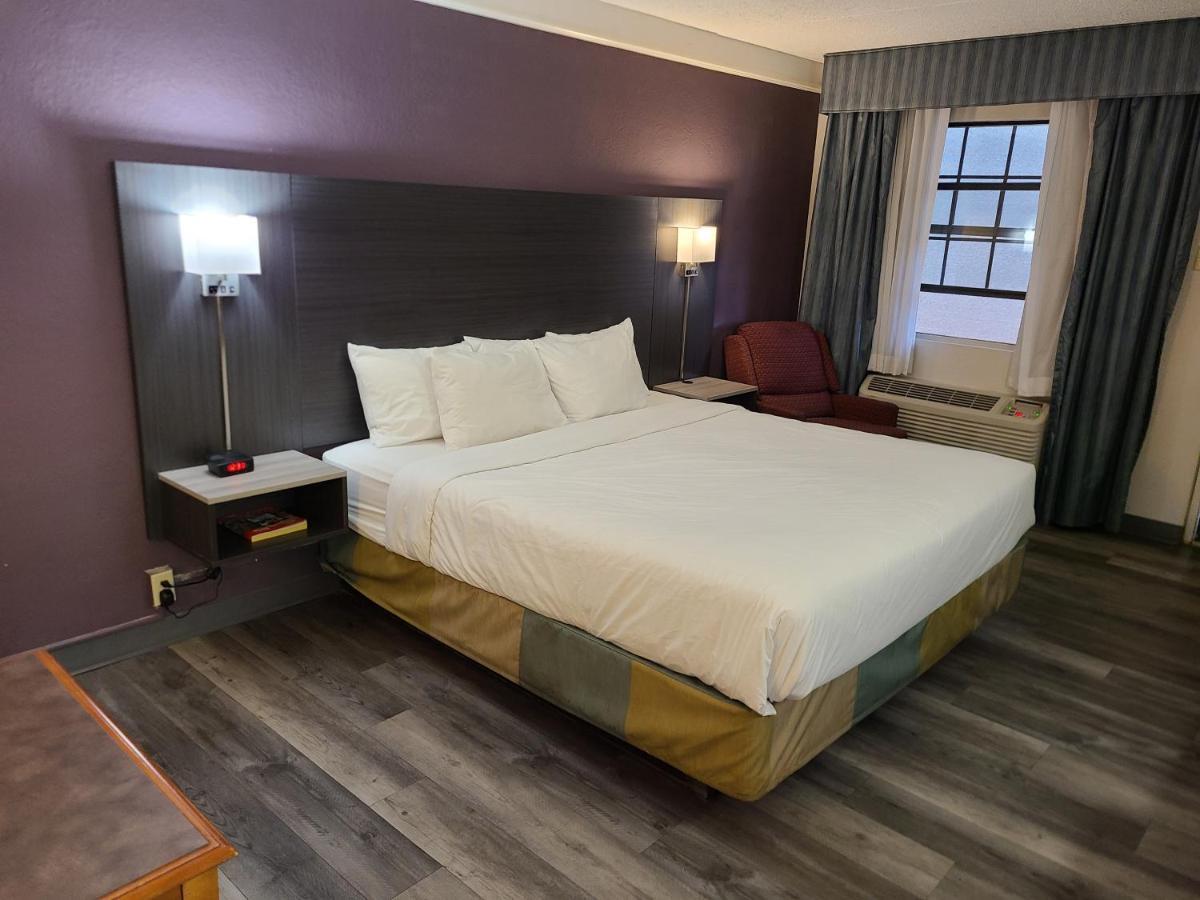 Hotel La Quinta By Wyndham 3*